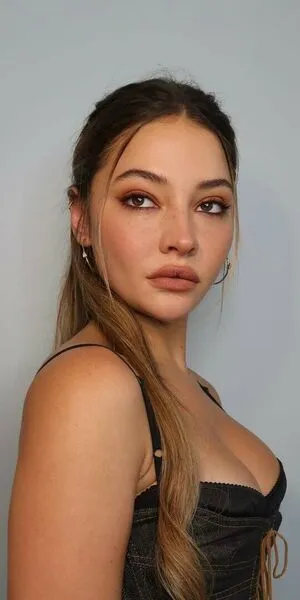 Madelyn Cline OnlyFans Leaked Free Thumbnail Picture - #OKSMDtqXb9