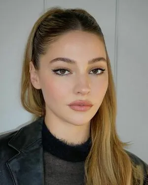 Madelyn Cline OnlyFans Leaked Free Thumbnail Picture - #QfGDXFaWdj
