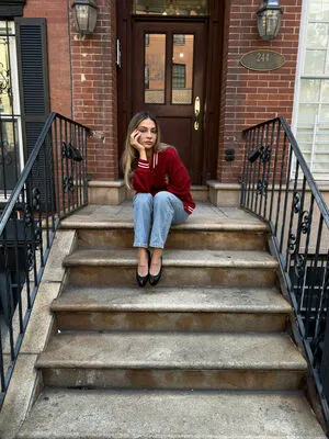 Madelyn Cline OnlyFans Leaked Free Thumbnail Picture - #cD8Ujo9uup