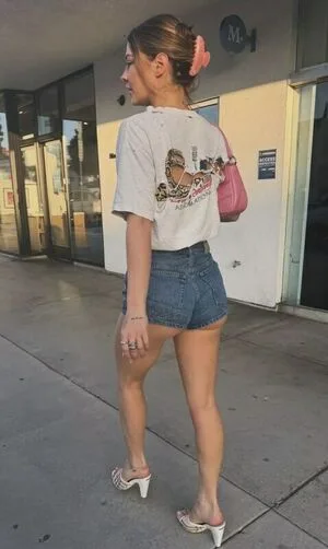 Madelyn Cline OnlyFans Leaked Free Thumbnail Picture - #g9WdBeR3cR