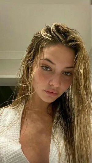 Madelyn Cline OnlyFans Leaked Free Thumbnail Picture - #jhxMKGhUqJ