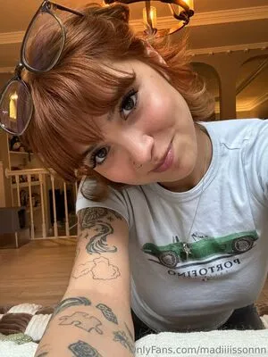 Madiiiissonnn OnlyFans Leaked Free Thumbnail Picture - #CumxBuiqAX