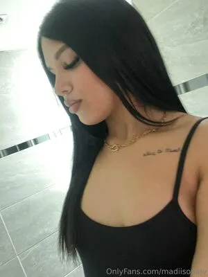 Madiisonluv OnlyFans Leaked Free Thumbnail Picture - #vknN5F2bVO