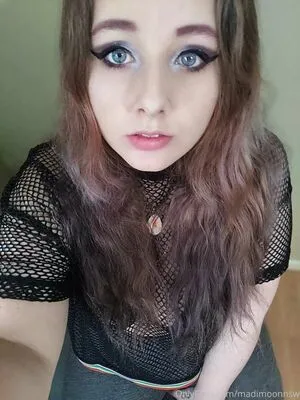 Madimoon OnlyFans Leaked Free Thumbnail Picture - #sMPLtB1NSP