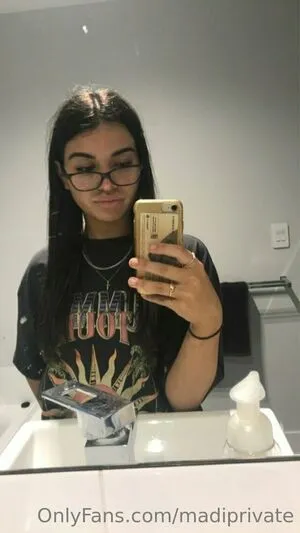 Madiprivate OnlyFans Leaked Free Thumbnail Picture - #7OOk8Ubxf9
