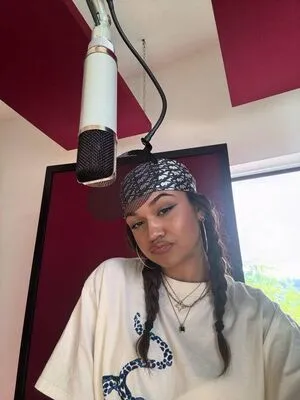 Madison Bailey OnlyFans Leaked Free Thumbnail Picture - #SHWsWFudv4