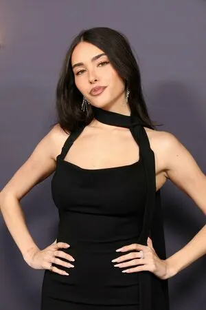 Madison Beer OnlyFans Leaked Free Thumbnail Picture - #Be6gMjS4IS