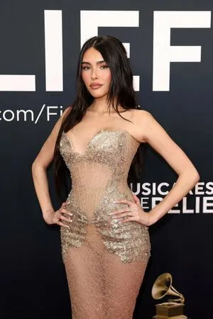 Madison Beer OnlyFans Leaked Free Thumbnail Picture - #HedNuaER1q