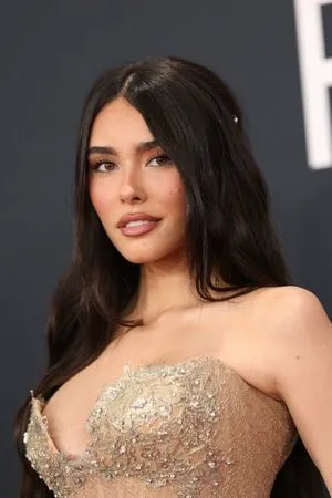 Madison Beer OnlyFans Leaked Free Thumbnail Picture - #fxej6V7MGU