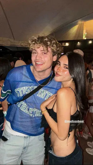 Madison Beer OnlyFans Leaked Free Thumbnail Picture - #maKDdgpw5r