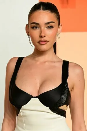 Madison Beer OnlyFans Leaked Free Thumbnail Picture - #rdTDKb0o39