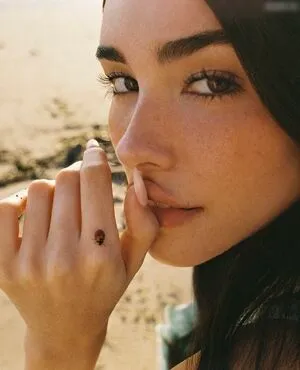Madison Beer OnlyFans Leaked Free Thumbnail Picture - #x25AnzU0Vl