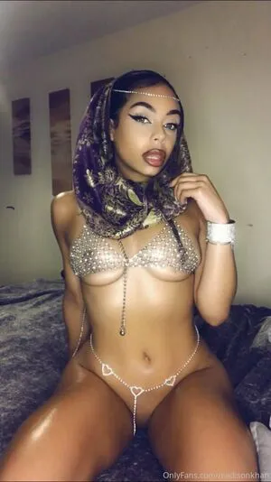 Madison Khan OnlyFans Leaked Free Thumbnail Picture - #xS7446N08V