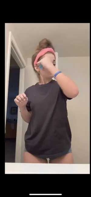 Madisons The Shit OnlyFans Leaked Free Thumbnail Picture - #BkX8hh3qBL