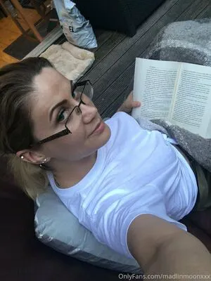 Madlinmoonxxx OnlyFans Leaked Free Thumbnail Picture - #6BWyQ0PCgw