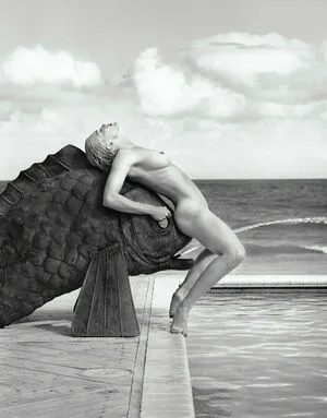 Madonna OnlyFans Leaked Free Thumbnail Picture - #SMTCUDlpyy