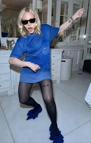 Madonna OnlyFans Leaked Free Thumbnail Picture - #gwn5L1njfr