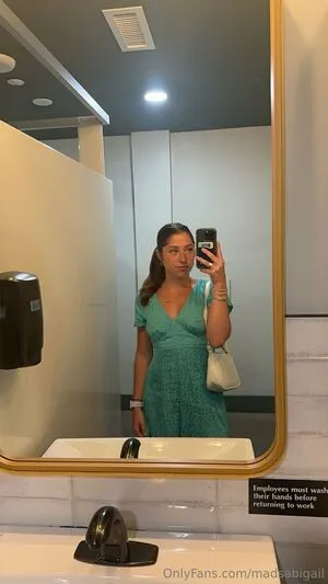 Madsabigail OnlyFans Leaked Free Thumbnail Picture - #vQL2NmQNT1