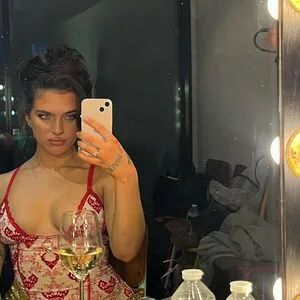 Mae Muller OnlyFans Leaked Free Thumbnail Picture - #44JyPiv14h