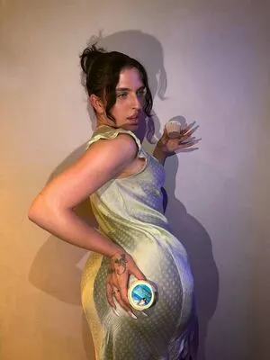 Mae Muller OnlyFans Leaked Free Thumbnail Picture - #BtKSWKK9gw