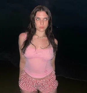 Mae Muller OnlyFans Leaked Free Thumbnail Picture - #kWx6T3cq18