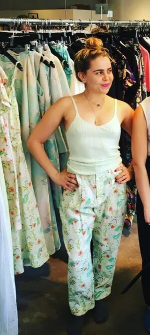 Mae Whitman OnlyFans Leaked Free Thumbnail Picture - #lCuF371sZN