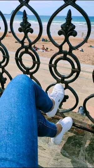 Maelisss01 OnlyFans Leaked Free Thumbnail Picture - #cymUjvqcau