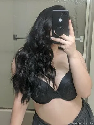 Maellie OnlyFans Leaked Free Thumbnail Picture - #kRUL5dTSCI