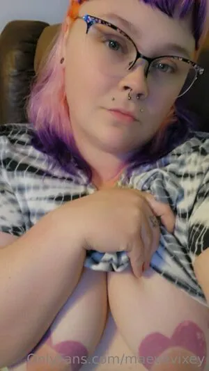 Maevevixey OnlyFans Leaked Free Thumbnail Picture - #otu72lvm91