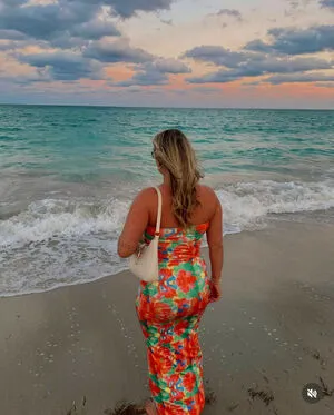 Maggie Kimberlin OnlyFans Leaked Free Thumbnail Picture - #SKS8PaRuKe