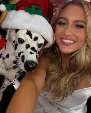 Maggie Sajak OnlyFans Leaked Free Thumbnail Picture - #1aZ73zF8f3