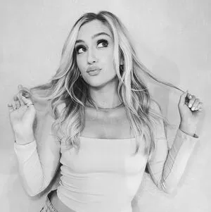 Maggie Sajak OnlyFans Leaked Free Thumbnail Picture - #hDzAMRDWVM