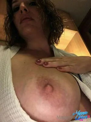 Maggiegreenlive OnlyFans Leaked Free Thumbnail Picture - #iQUEhMUoAs