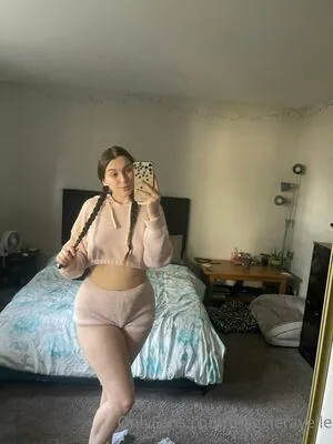 Maggierayelle OnlyFans Leaked Free Thumbnail Picture - #k2FxoSKsuo