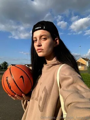 Magic Luna Vip OnlyFans Leaked Free Thumbnail Picture - #98n3Sie3gI