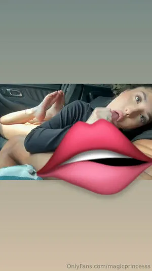 Magicprincesss OnlyFans Leaked Free Thumbnail Picture - #1X0W0iGgLp