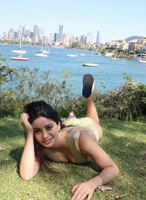 Magida El Dhaybi OnlyFans Leaked Free Thumbnail Picture - #2BdS5RksUx