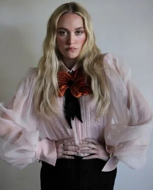 Maika Monroe OnlyFans Leaked Free Thumbnail Picture - #1Hd8qTJoxw