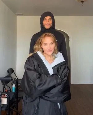 Maika Monroe OnlyFans Leaked Free Thumbnail Picture - #1KH0ENTbZ4