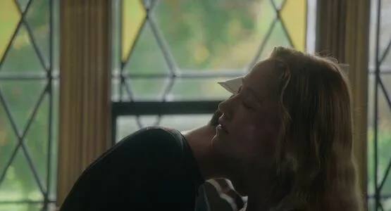 Maika Monroe OnlyFans Leaked Free Thumbnail Picture - #1xBa5lQJu3