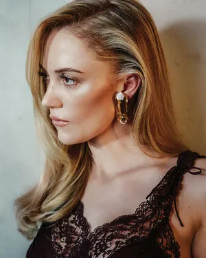 Maika Monroe OnlyFans Leaked Free Thumbnail Picture - #3FtD5zrf3v