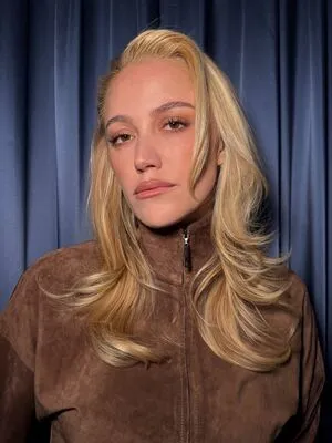 Maika Monroe OnlyFans Leaked Free Thumbnail Picture - #HPmVLMPwPn