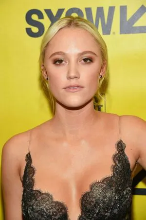 Maika Monroe OnlyFans Leaked Free Thumbnail Picture - #Ju4Btdy255