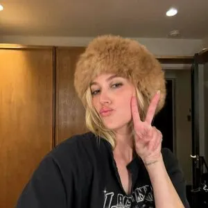 Maika Monroe OnlyFans Leaked Free Thumbnail Picture - #KOJEbpeWF4