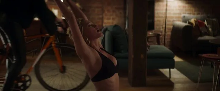 Maika Monroe OnlyFans Leaked Free Thumbnail Picture - #OyJOIN7HEq