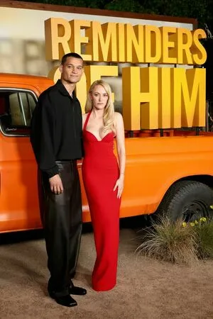 Maika Monroe OnlyFans Leaked Free Thumbnail Picture - #RsMwrdr8rT