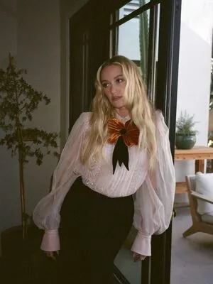Maika Monroe OnlyFans Leaked Free Thumbnail Picture - #U0hf1IFc28
