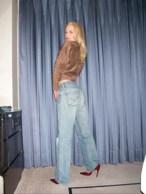 Maika Monroe OnlyFans Leaked Free Thumbnail Picture - #VSmPnOjEu3