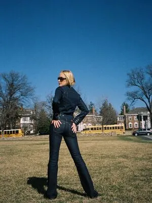 Maika Monroe OnlyFans Leaked Free Thumbnail Picture - #XJn7Hlmyqc