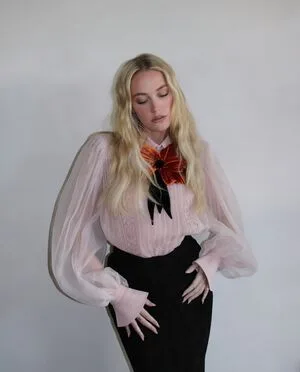 Maika Monroe OnlyFans Leaked Free Thumbnail Picture - #XaRm82cH1n